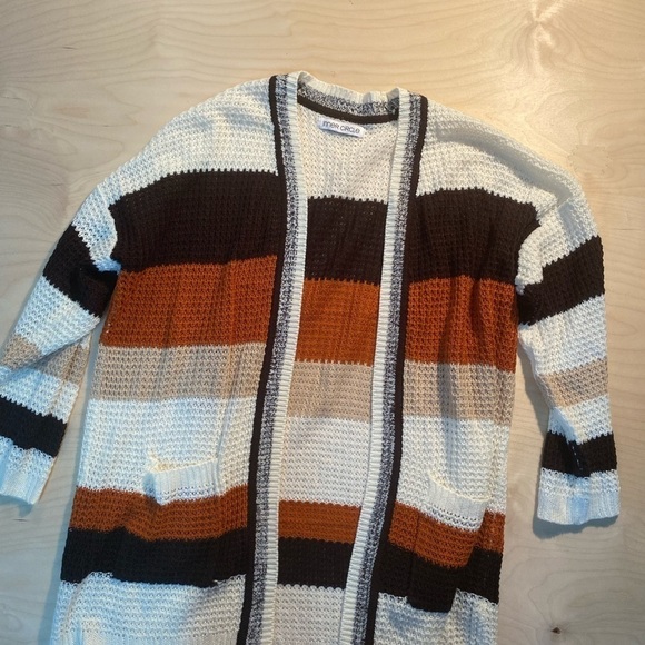 Inner Circle Cardigan size Medium (GP) - Picture 3 of 13